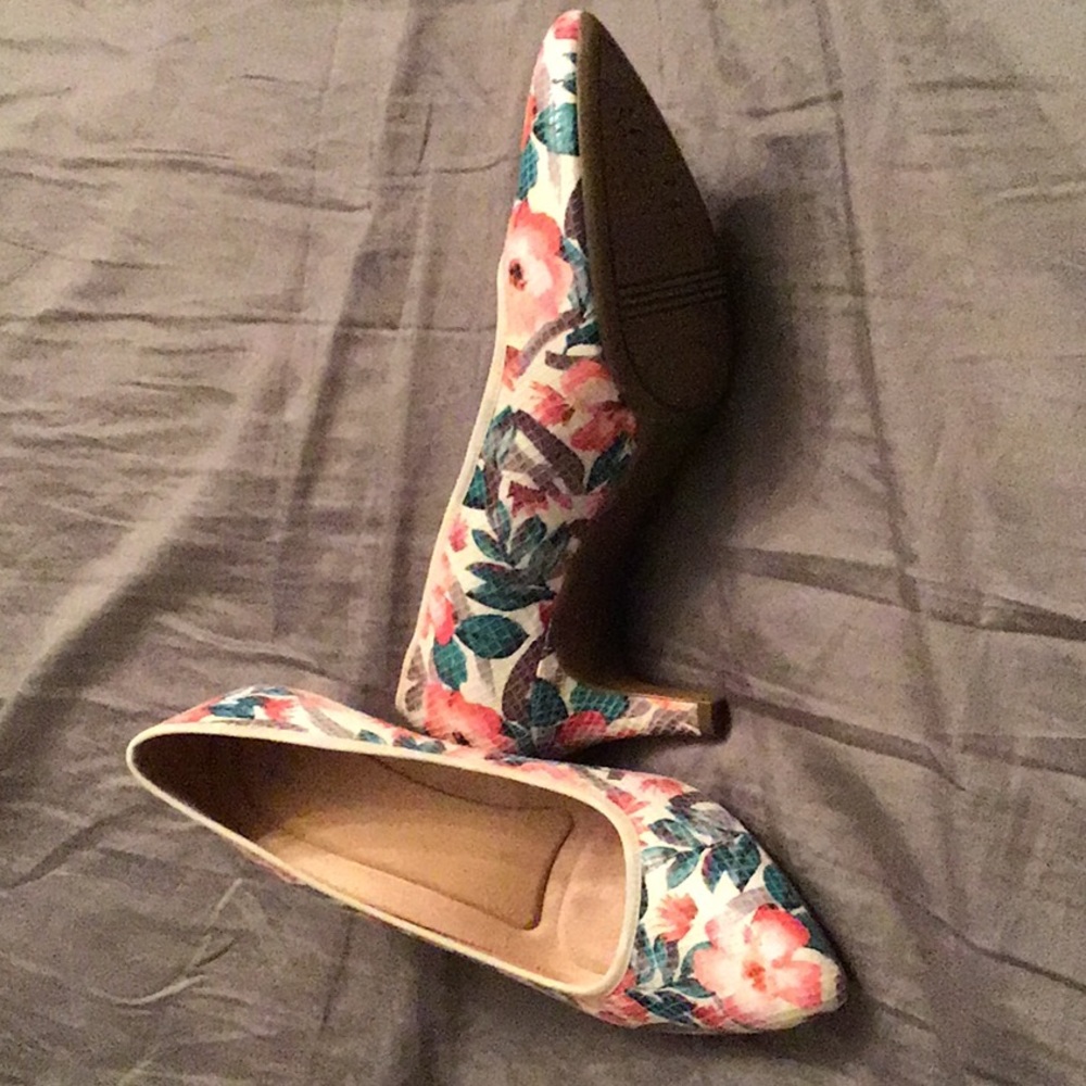 Ladies shoe